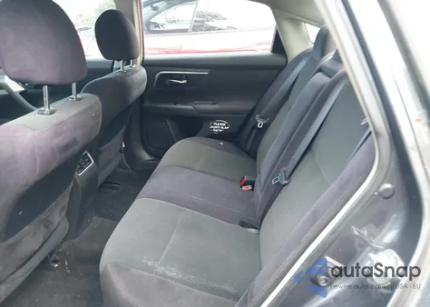 2013 Nissan Altima 2.5/S/Sv/Sl z USA, uszkodzony, nr VIN 1N4AL3AP3DN540711